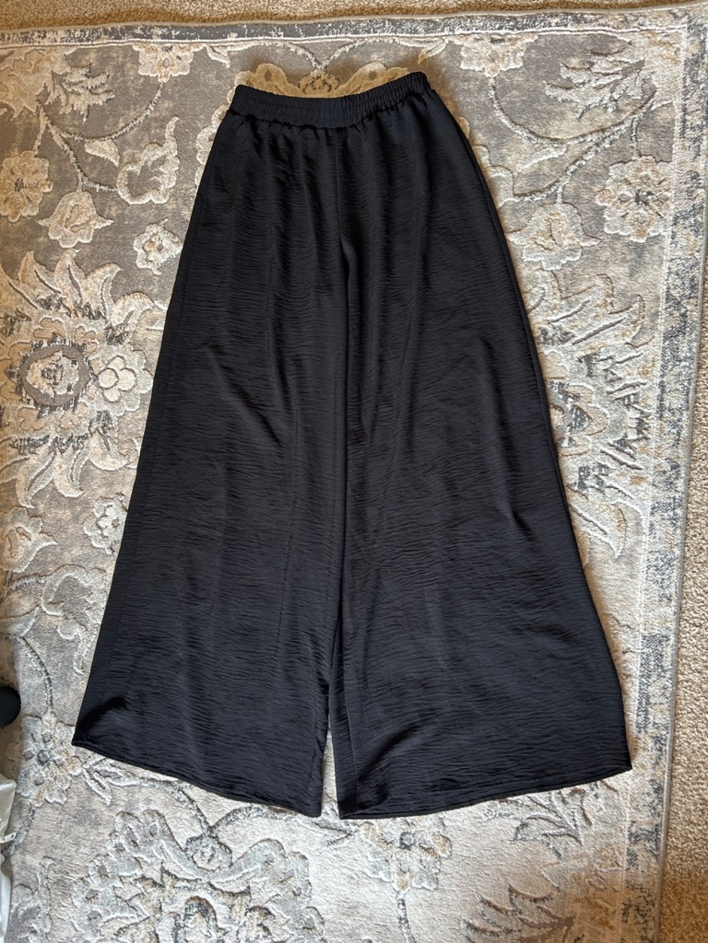 Zara Women's Black Wide-Leg Pull-On Pants
